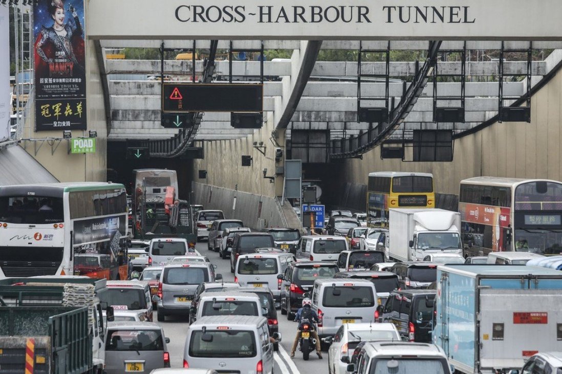 Traffic Congestion in Hong Kong Main Harbour Tunnel